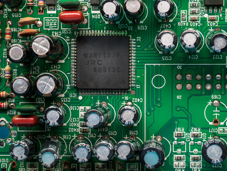 Integrated circuit and capacitors mounted on a green printed circuit board